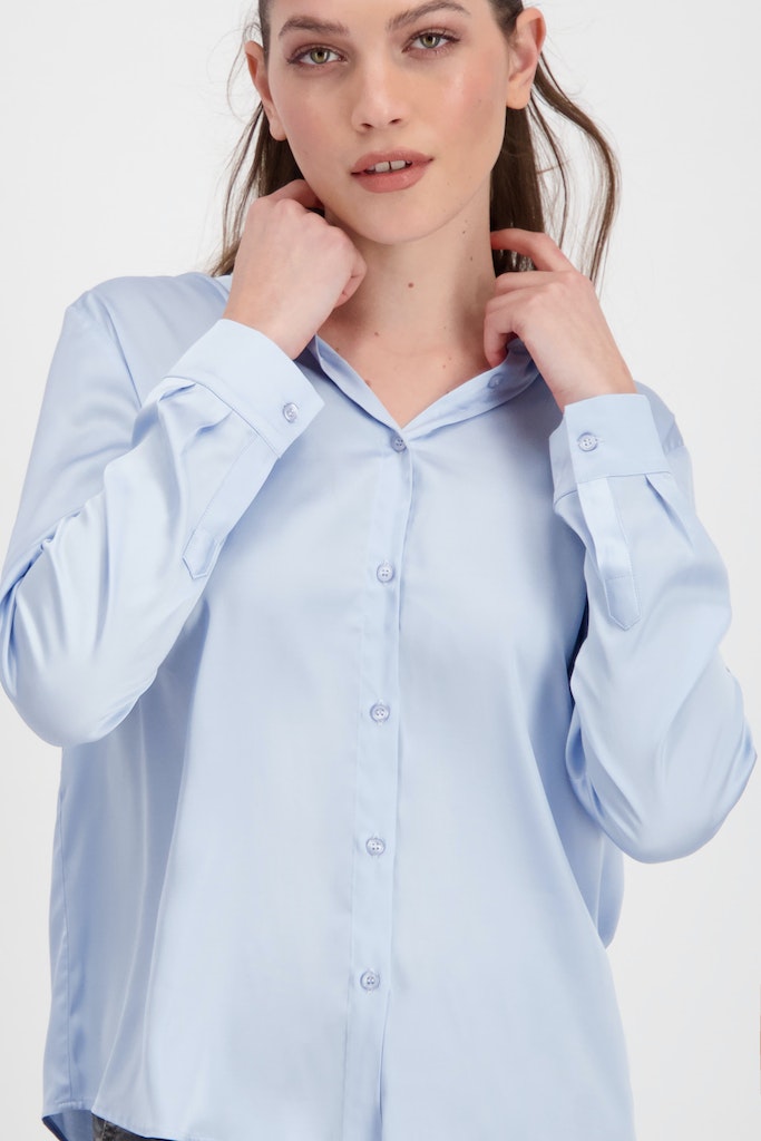 Bluse soft sky 2